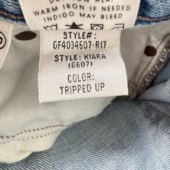 Grlfrnd Kiara Tomboy Jeans Light Wash Blue Tripped Up Distressed Ripped Size 30 - Picture 9 of 13